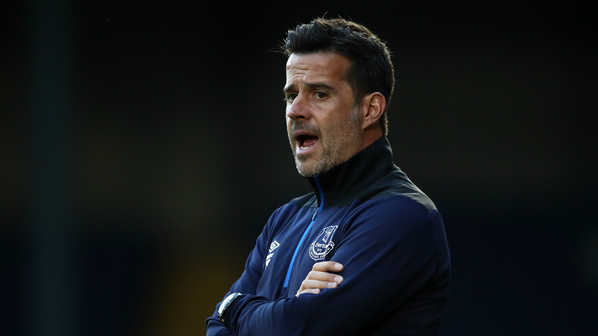 其中在进攻 其中在进攻